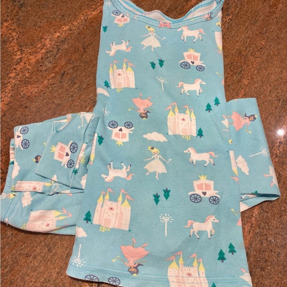 3 for $30 Pyjama toddler girls Bundle - Picture 7 of 7